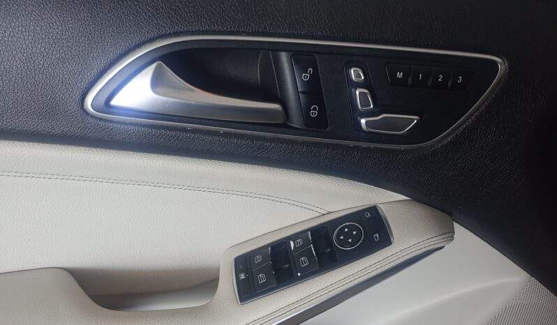 Mercedes-Benz GLA 200 Advance 1.6 Turbo Aut. Flex 2017\2018 cheio