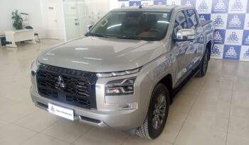 Mitsubishi Triton HPE 2.4 Turbo 4X4 Aut. Diesel 2025/2026 cheio