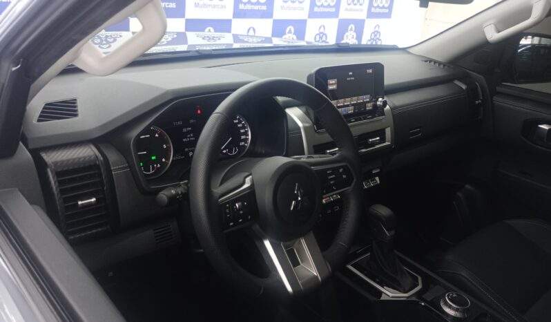 Mitsubishi Triton HPE 2.4 Turbo 4X4 Aut. Diesel 2025/2026 cheio