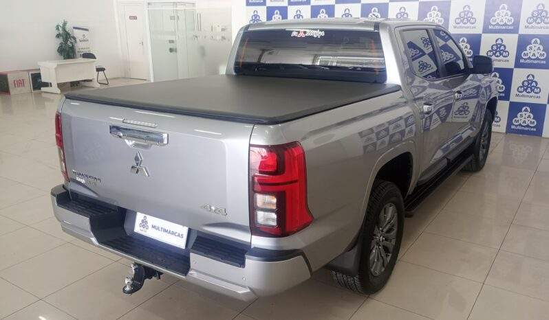 Mitsubishi Triton HPE 2.4 Turbo 4X4 Aut. Diesel 2025/2026 cheio
