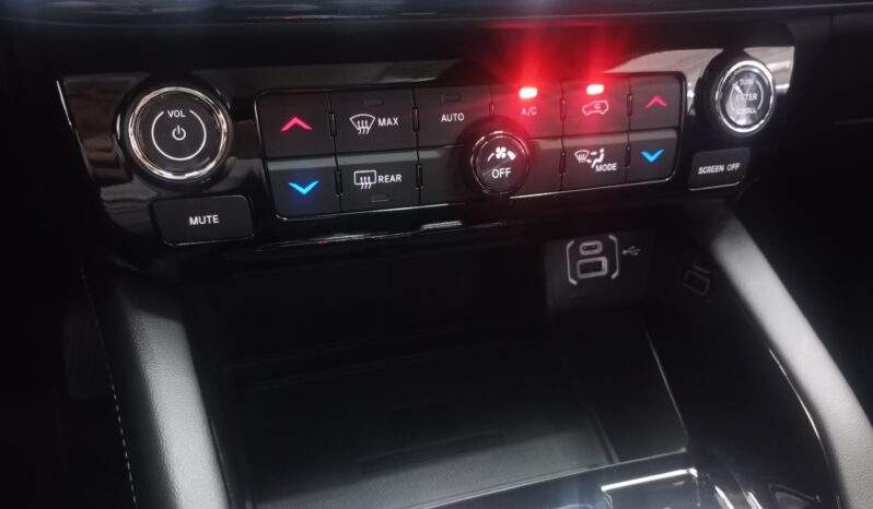 Jeep Commander Black Hurricane 2.0 Turbo 4X4 Aut. Gasolina 2025/2026 (Test Drive Samam Jeep) cheio