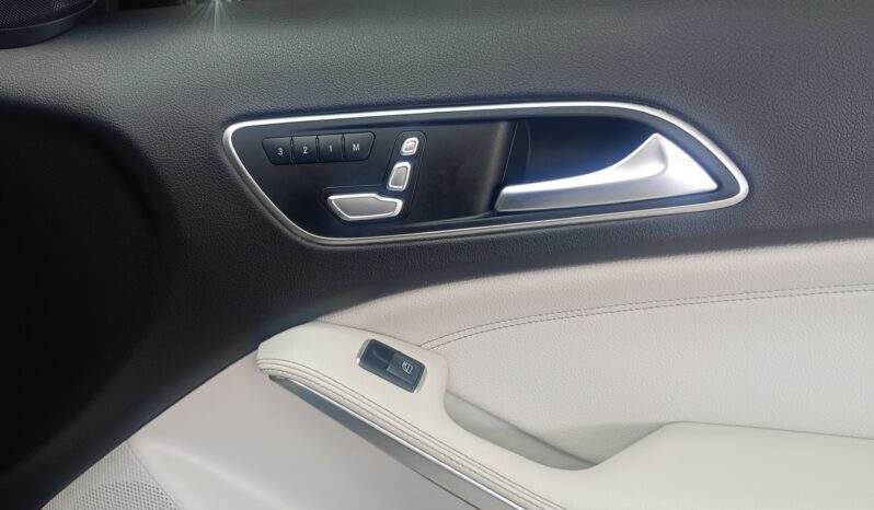 Mercedes-Benz GLA200 Advance 1.6 Turbo Aut. Flex 2019/2020 cheio