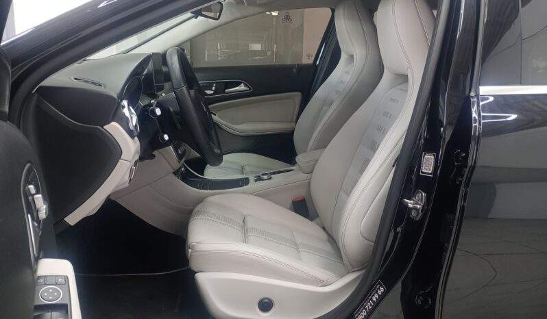 Mercedes-Benz GLA200 Advance 1.6 Turbo Aut. Flex 2019/2020 cheio